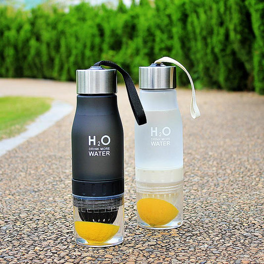 Flavor Infusion Water Bottle with Fruit Strainer - Fesara