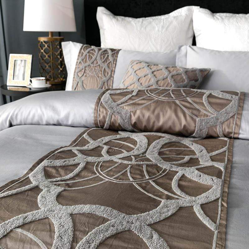 Luxurious Grey Duvet Cover Set with Metallic Design