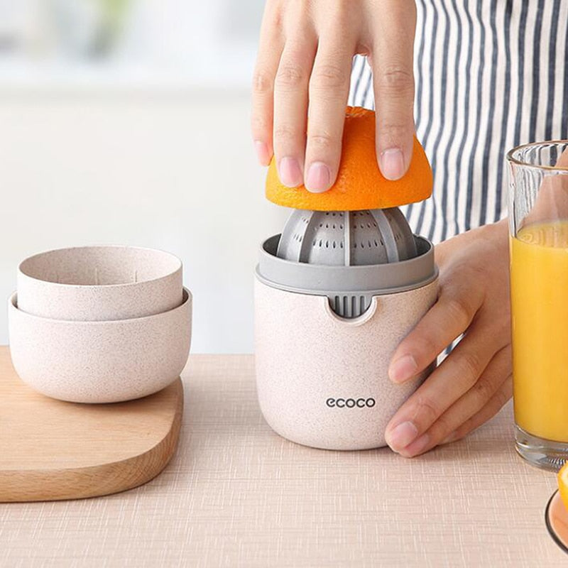 Compact Easy Clean Fruit Juice Extractor