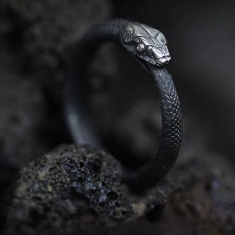 Edgy Black Adjustable Snake Ring - Fesara