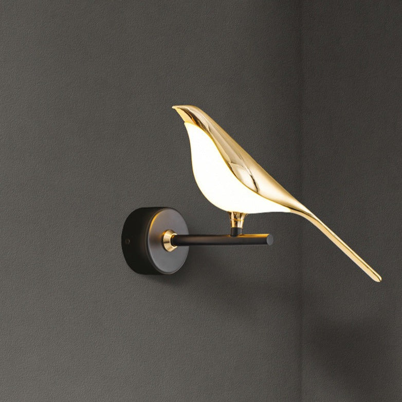 Delicate Bird Wall Lamp for Warm Ambient Lighting