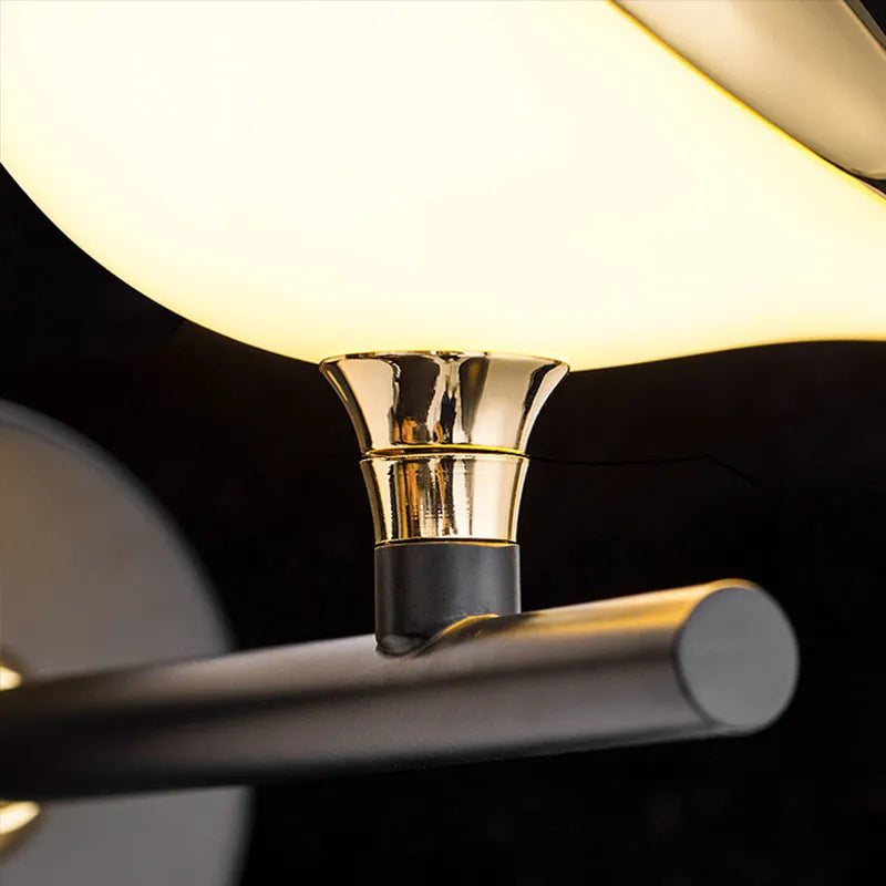 Delicate Bird Wall Lamp for Warm Ambient Lighting