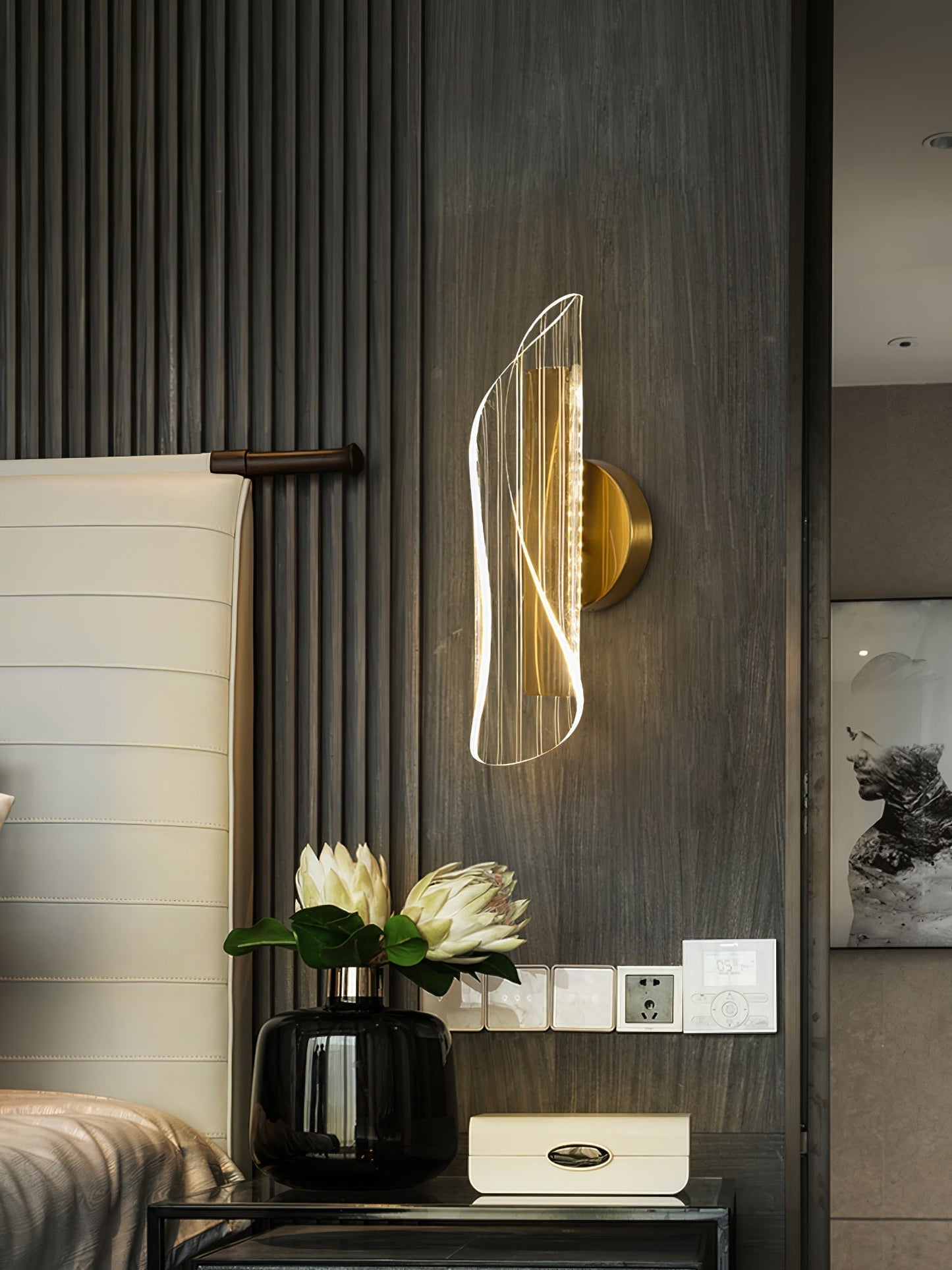 Luxurious Crystal Glass Wall Lamp