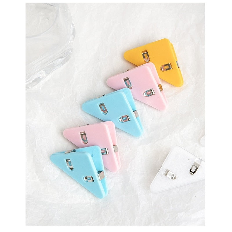 Colorful Book Page Triangle Clip Holder