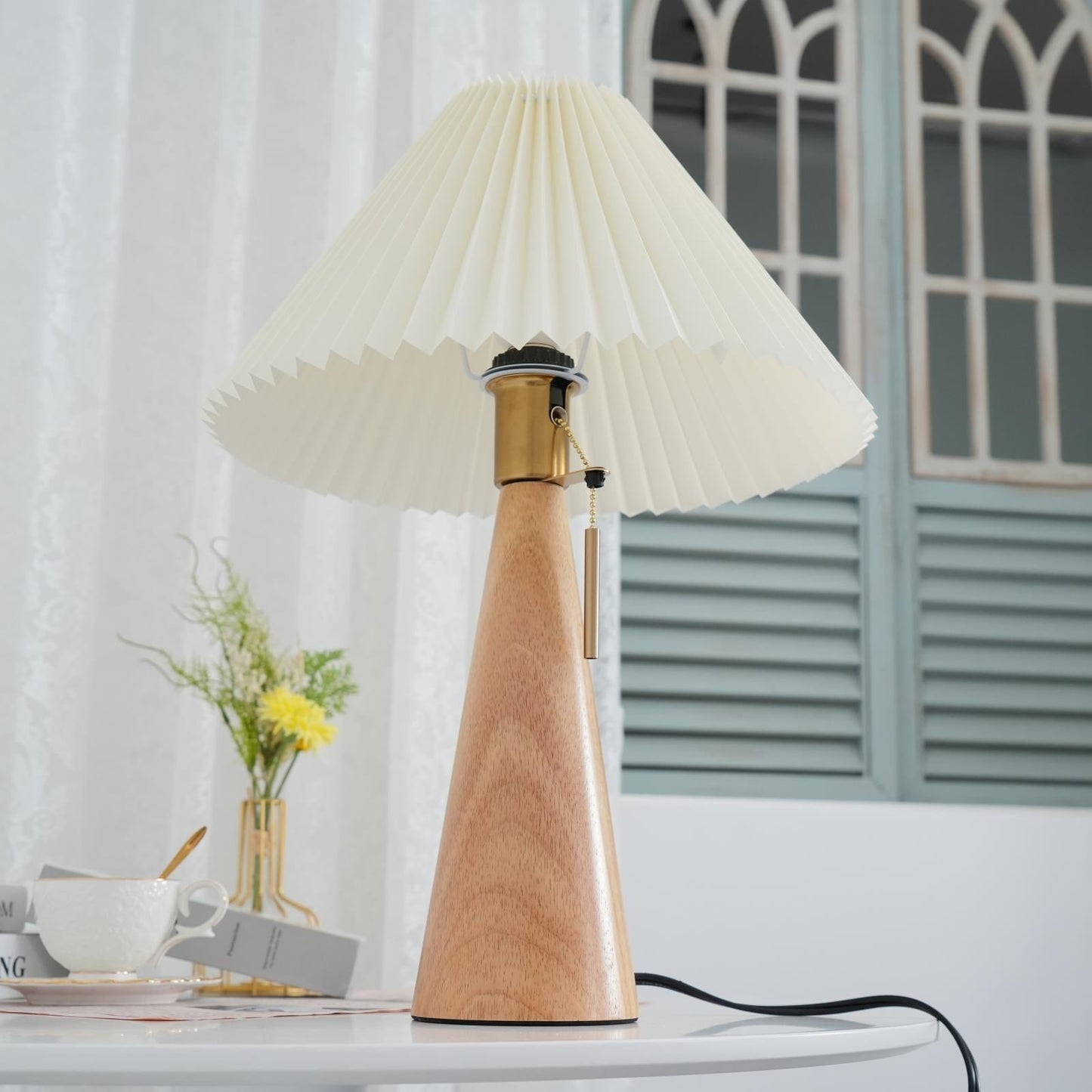 Classic Wooden Desk Table Lamp