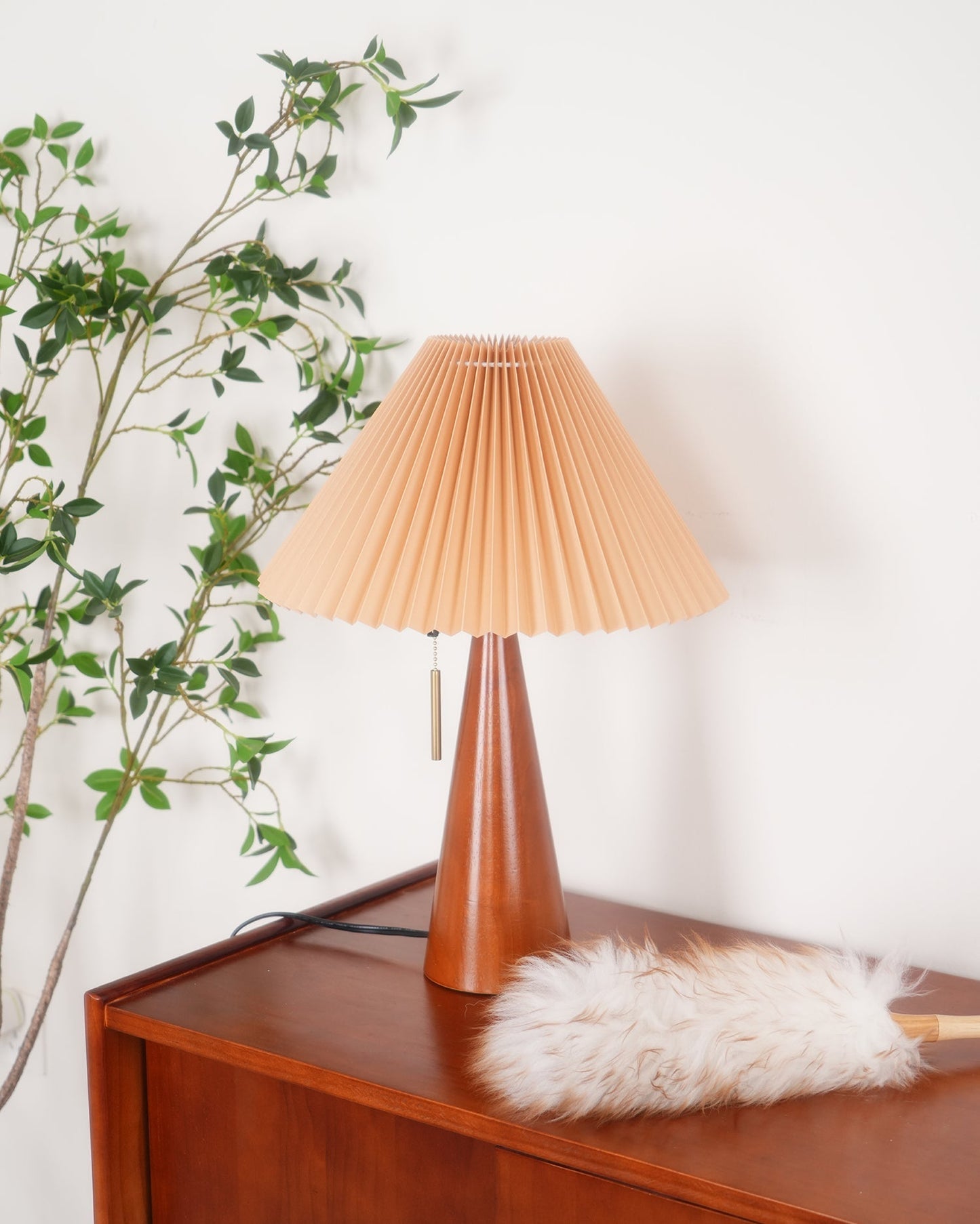 Classic Wooden Desk Table Lamp