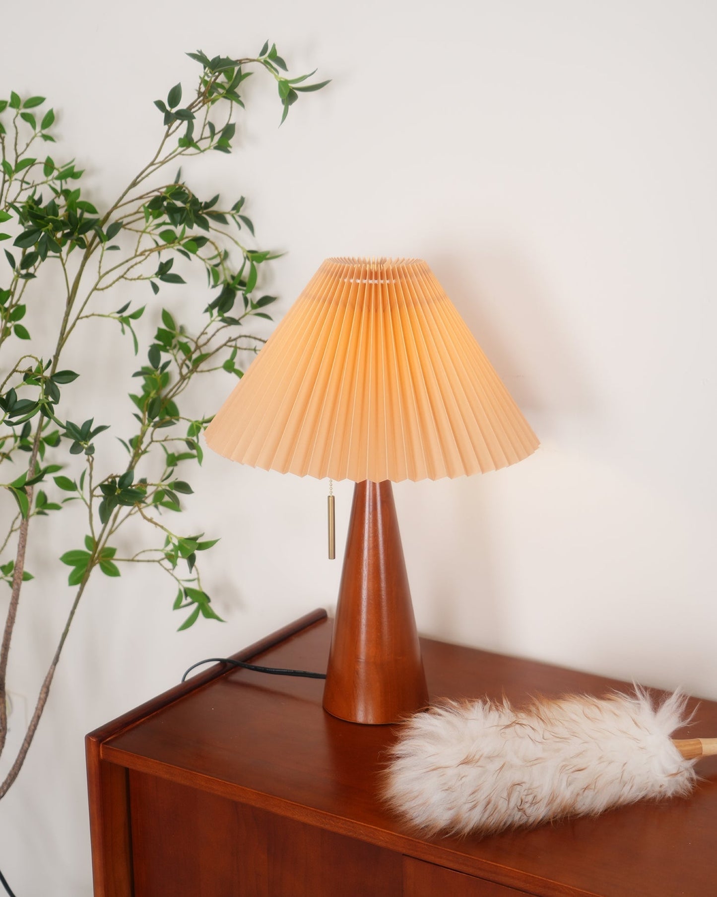 Classic Wooden Desk Table Lamp