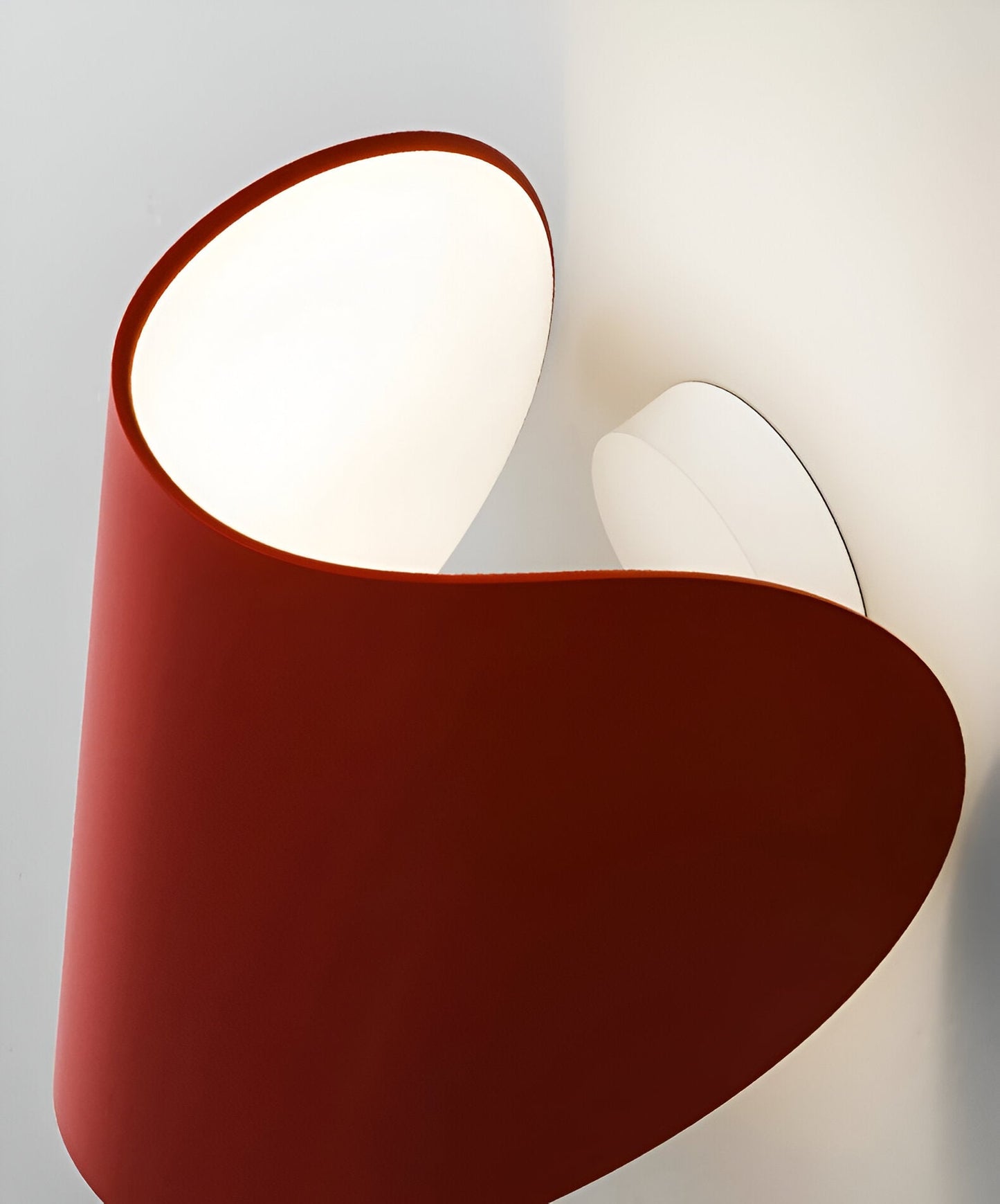 Flexible Metal Wall Light with Curved Shade