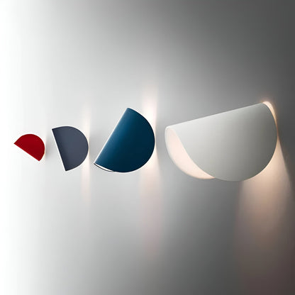 Flexible Metal Wall Light with Curved Shade