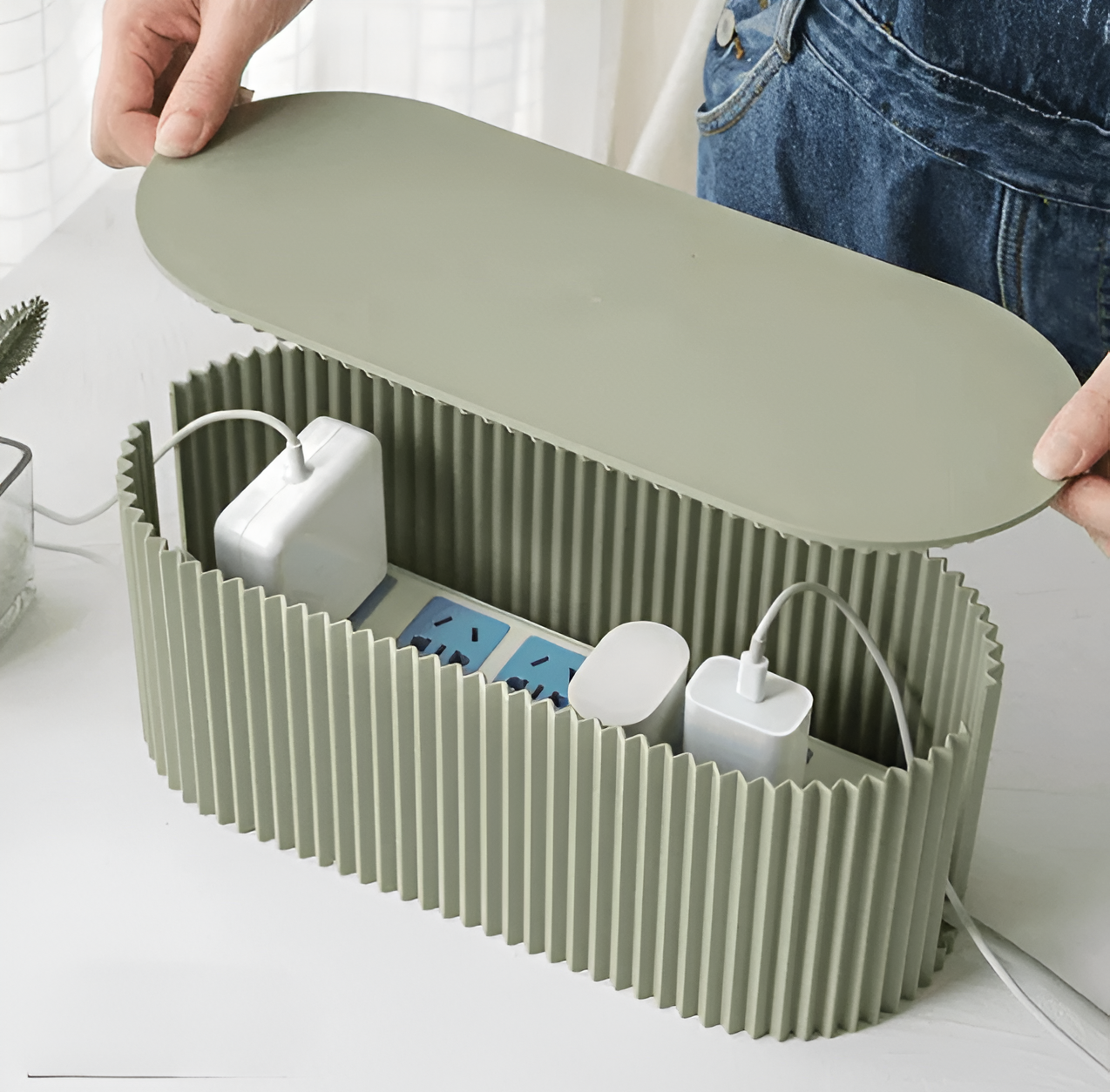 Simple Cable Organizer Box in Pastel Colors - Fesara