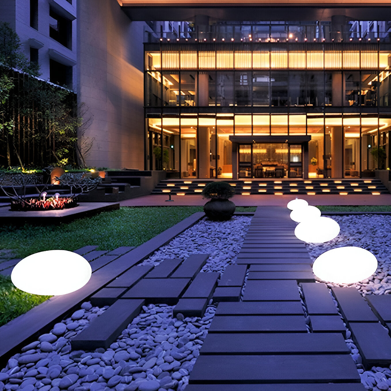 Solar Powered Outdoor Garden Lights with Remote