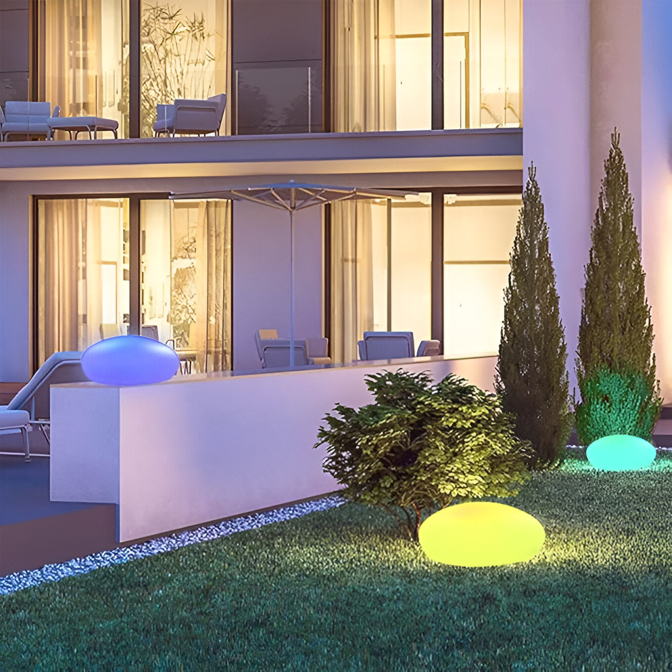Solar Powered Outdoor Garden Lights with Remote