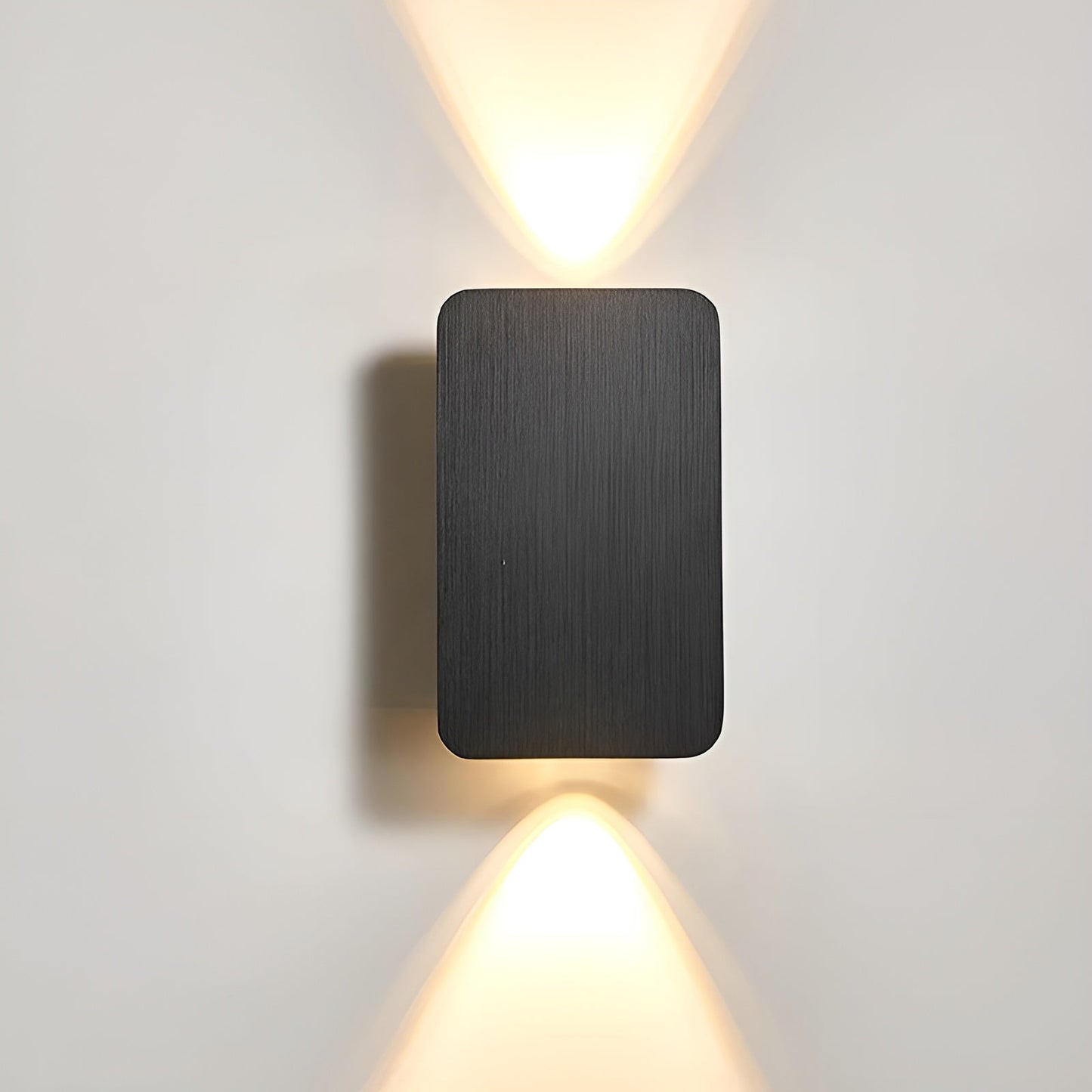 Sleek Contemporary LED Sconce Light - Fesara