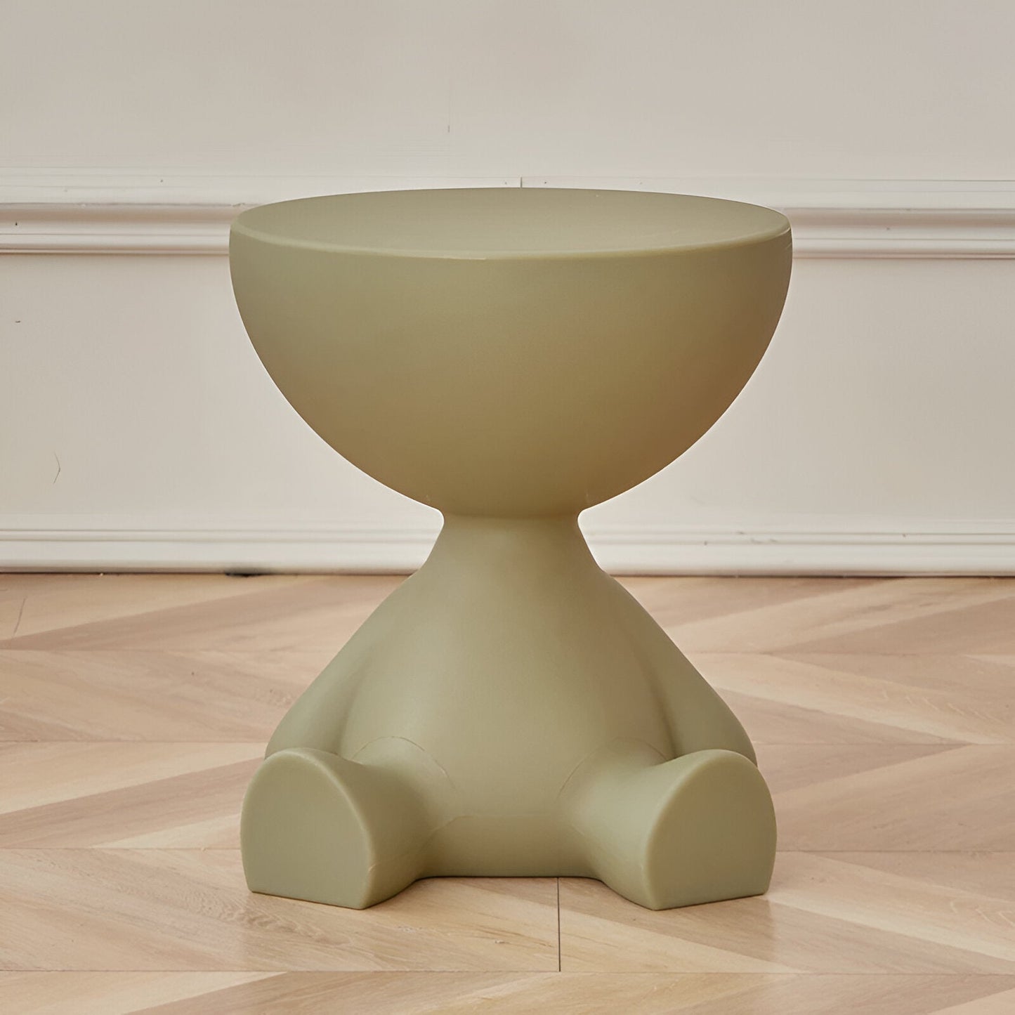 Elegant Round Wood Coffee Table for Living Room