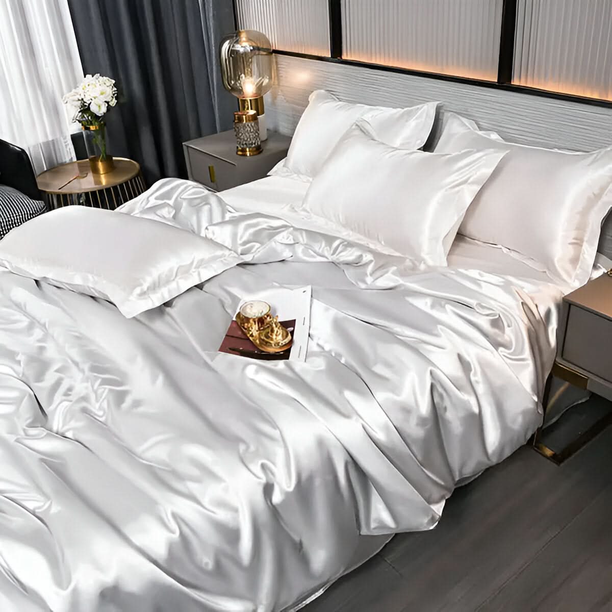 Luxurious Soft Silk Comforter Set