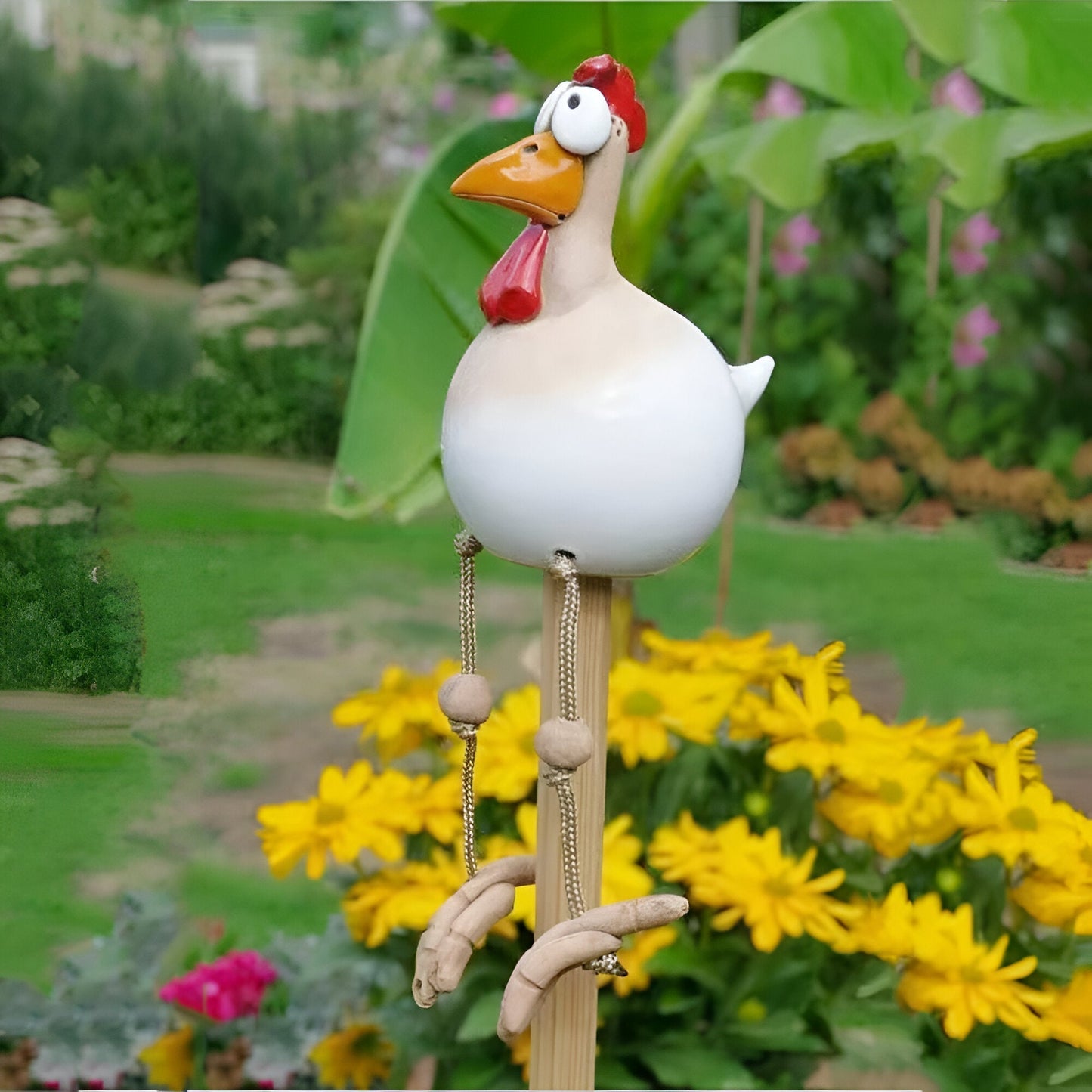 Fesara | Large Outdoor Garden Statue with Big Eyes