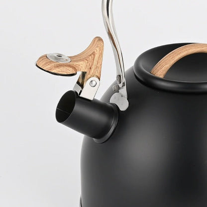 Durable Metal Whistling Kettle – Traditional Home Essential