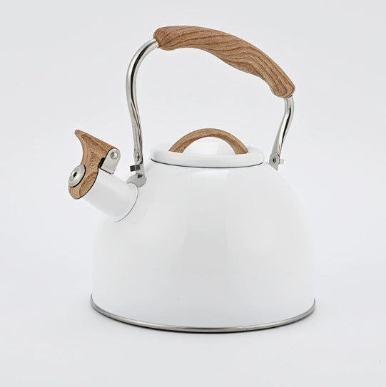 Durable Metal Whistling Kettle – Traditional Home Essential