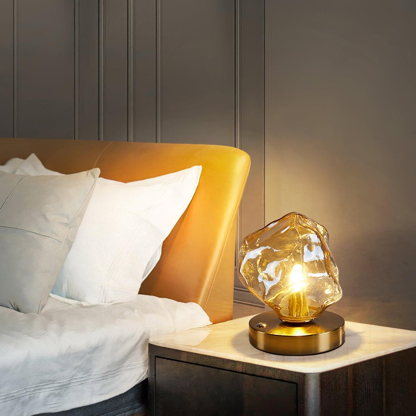 Bright Wireless Table Lamp with Motion Sensor