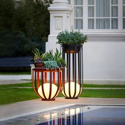 WeatherResist Outdoor Solar Garden Lamp