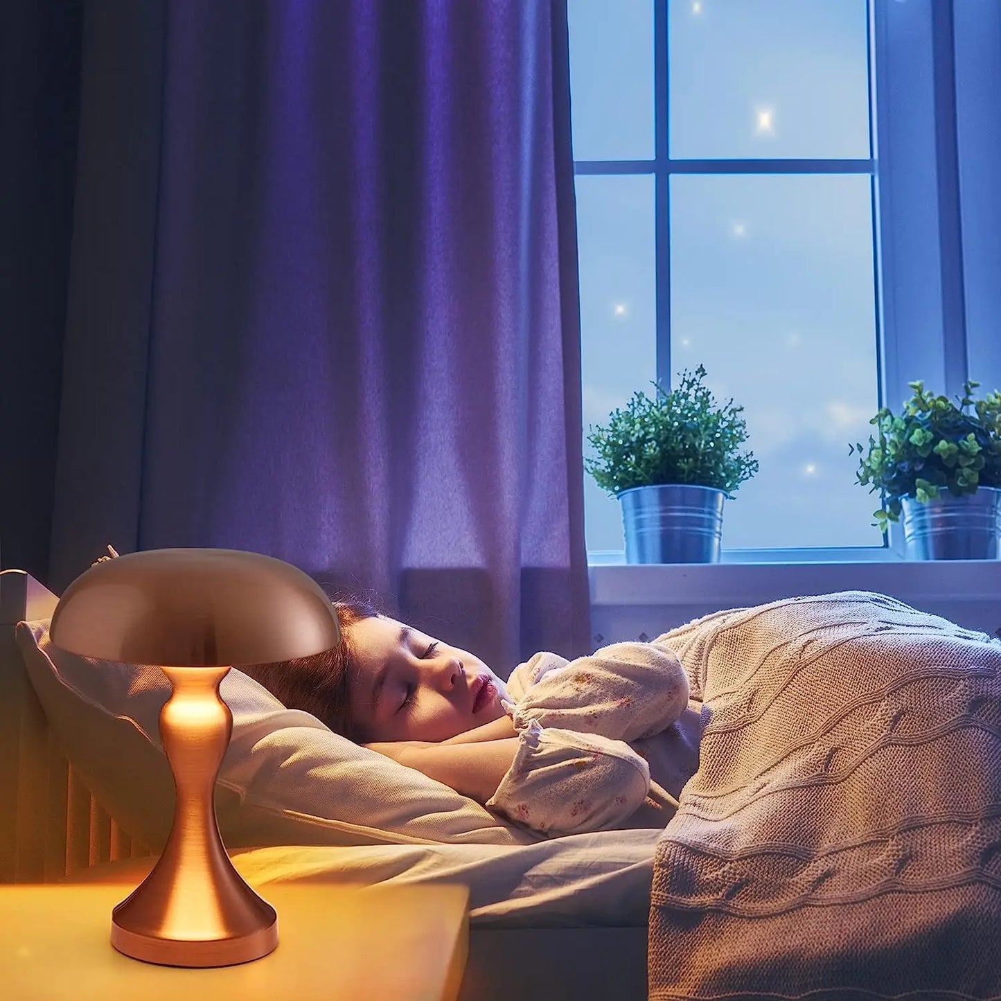 Elegant Bedside Table Lamp