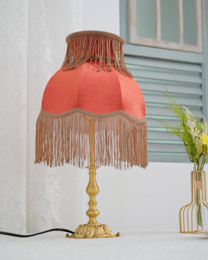 Chic Tassel Table Lamp in Gold Brass