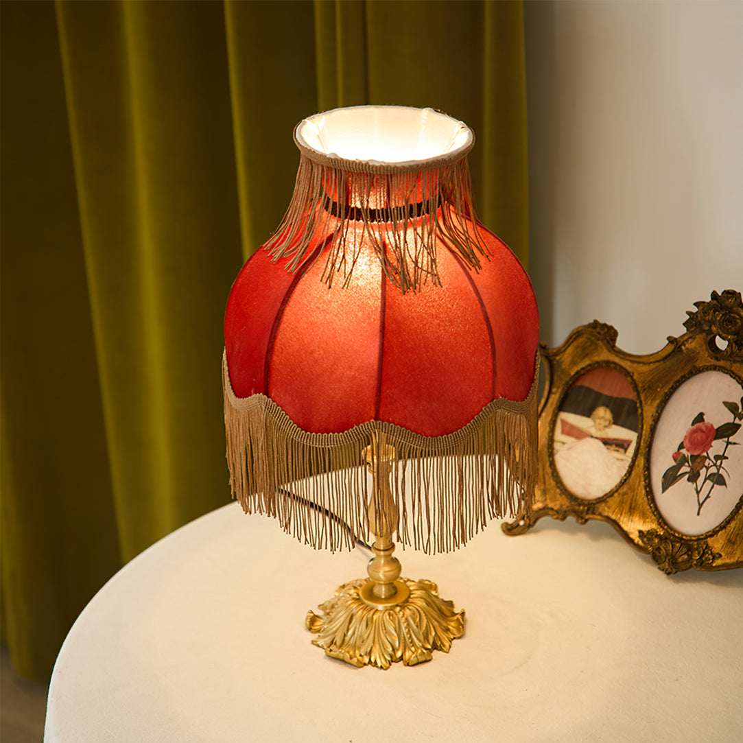 Chic Tassel Table Lamp in Gold Brass