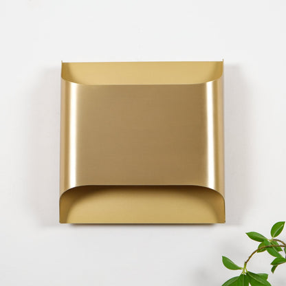 Elegant Arc Brass LED Wall Light Fixture