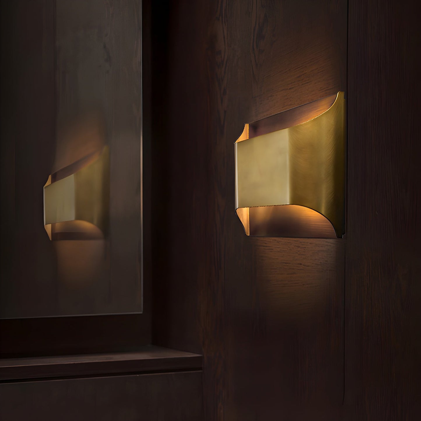 Elegant Arc Brass LED Wall Light Fixture