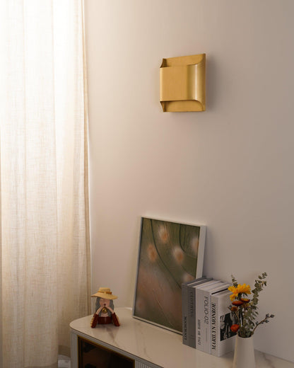 Elegant Arc Brass LED Wall Light Fixture