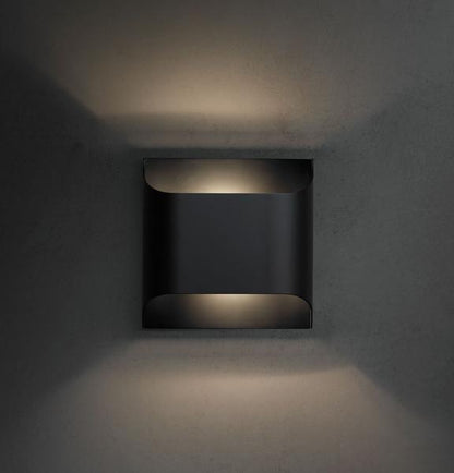 Elegant Arc Brass LED Wall Light Fixture