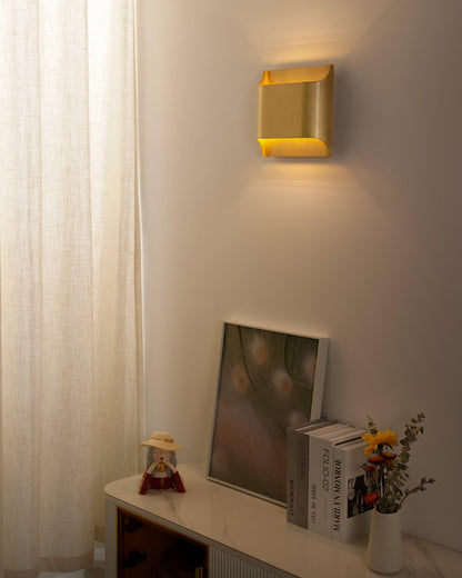 Elegant Arc Brass LED Wall Light Fixture