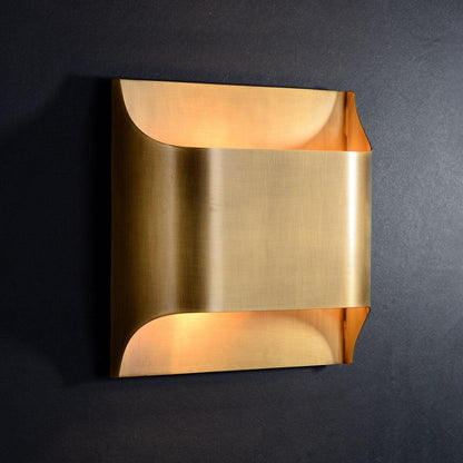 Elegant Arc Brass LED Wall Light Fixture
