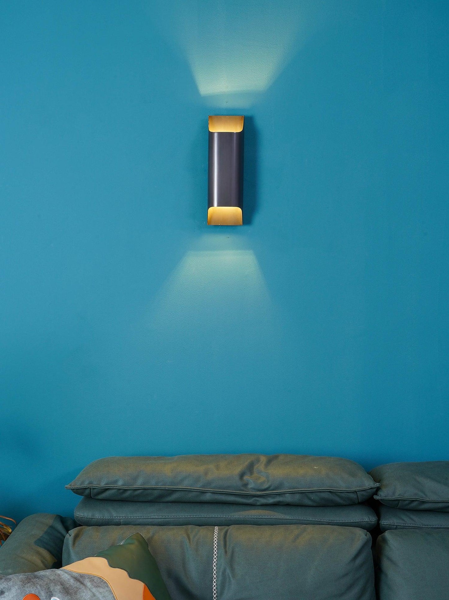 Elegant Arc Brass LED Wall Light Fixture
