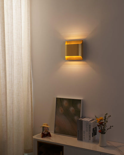 Elegant Arc Brass LED Wall Light Fixture