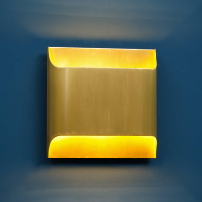 Elegant Arc Brass LED Wall Light Fixture