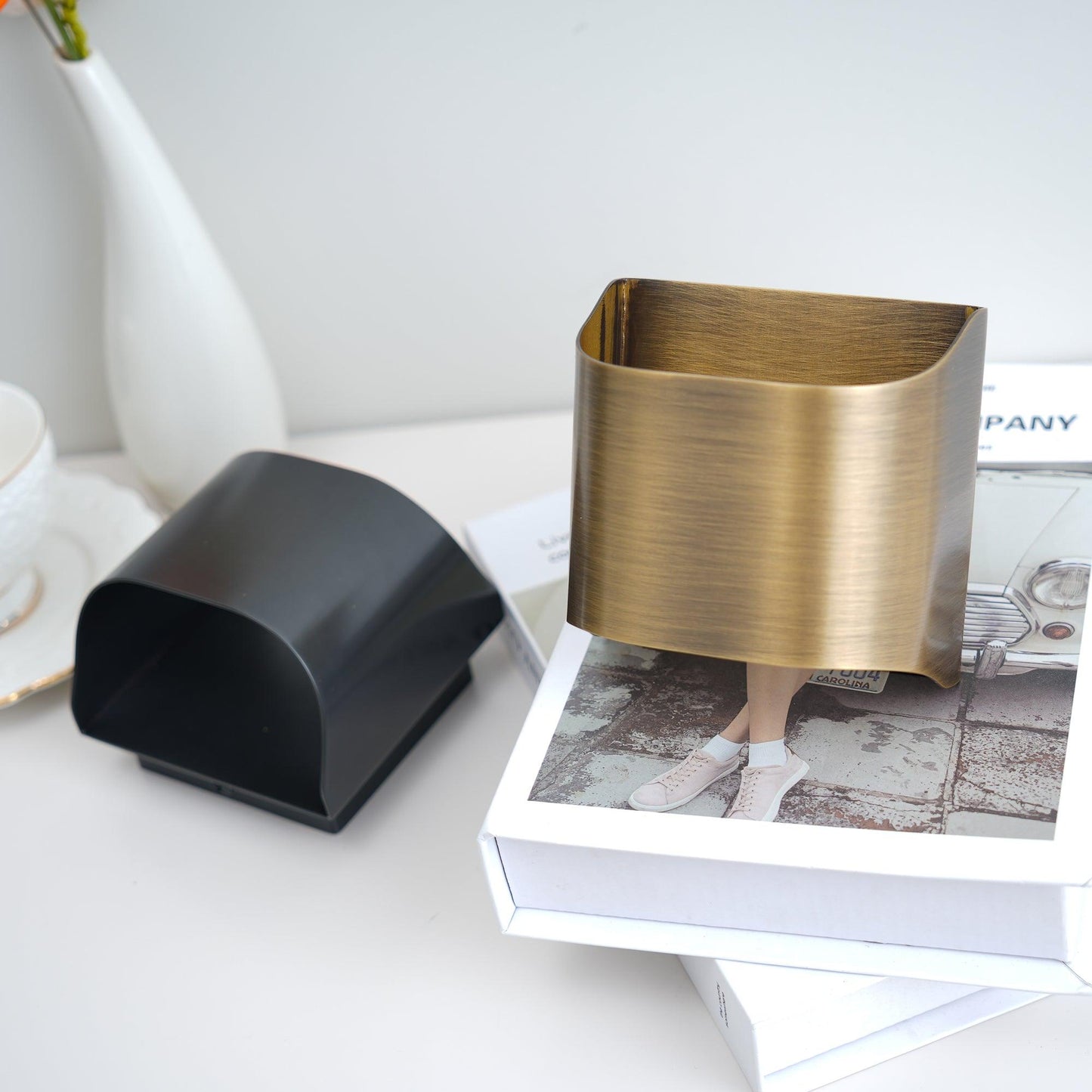 Elegant Arc Brass LED Wall Light Fixture