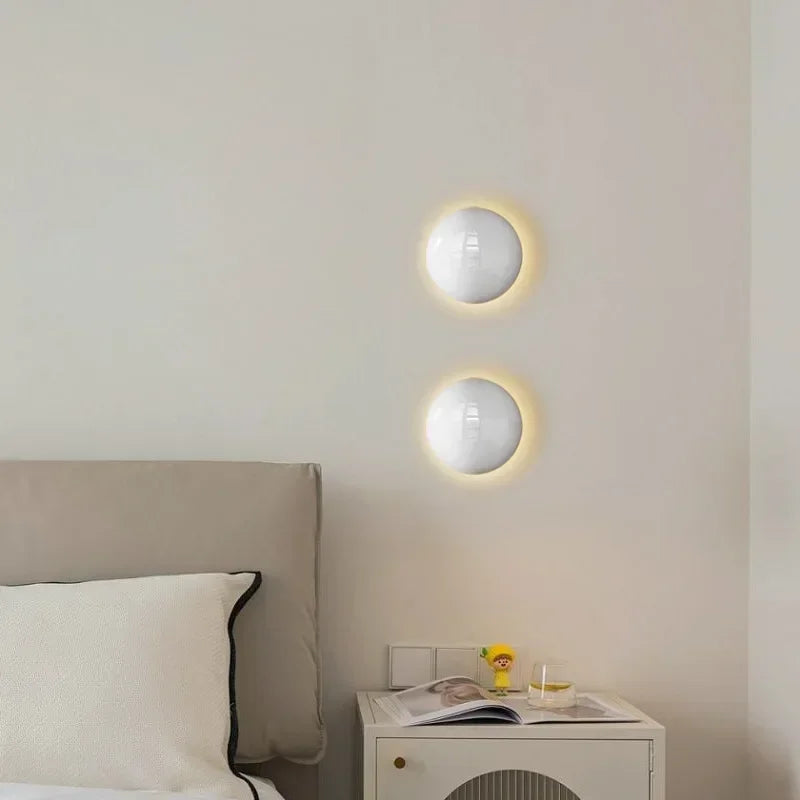 Metal Sphere Table Lamp