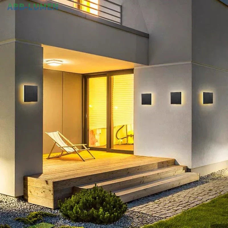 Green Solar Powered Outdoor Lamp