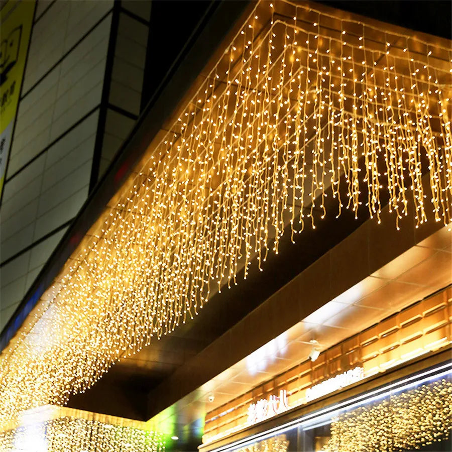 Light Wreath | Luxury Solar Icicle Lighting 3