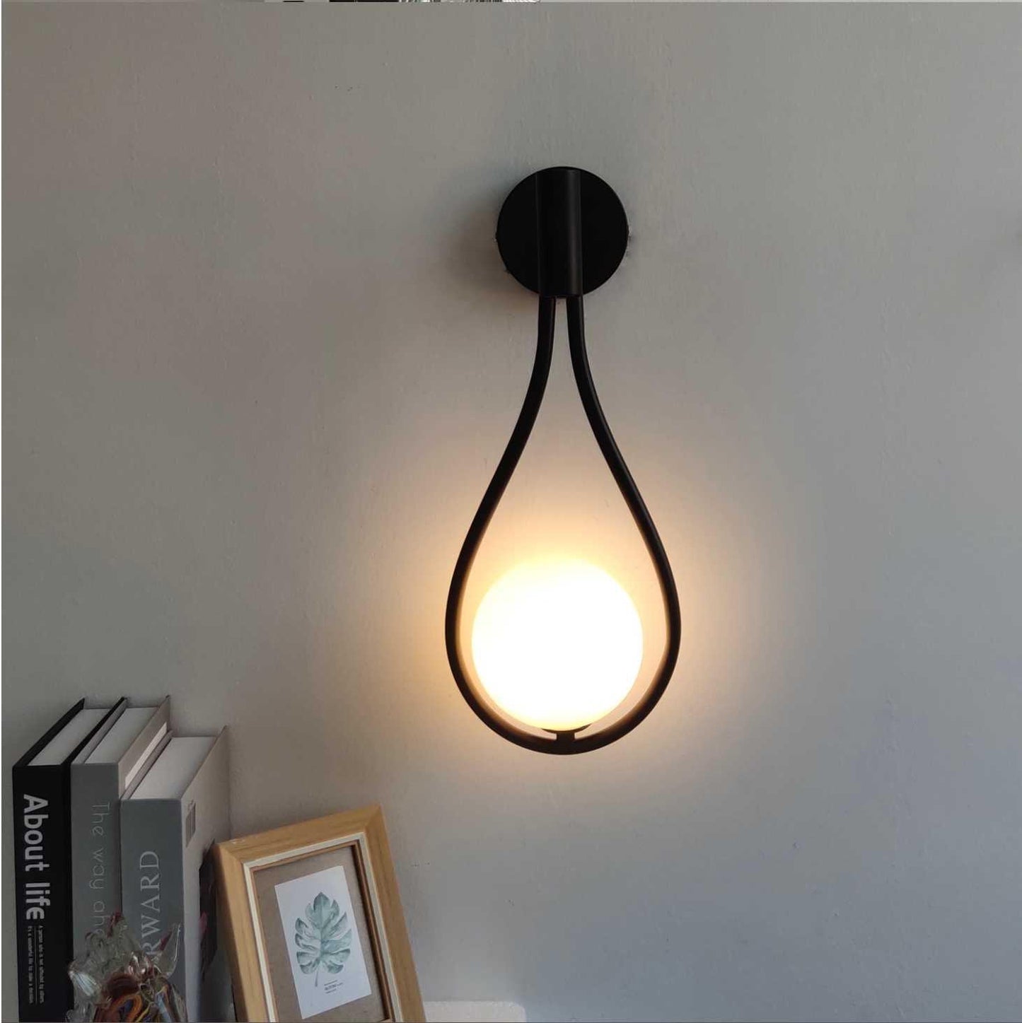 Simple White LED Wall Lamp - Fesara