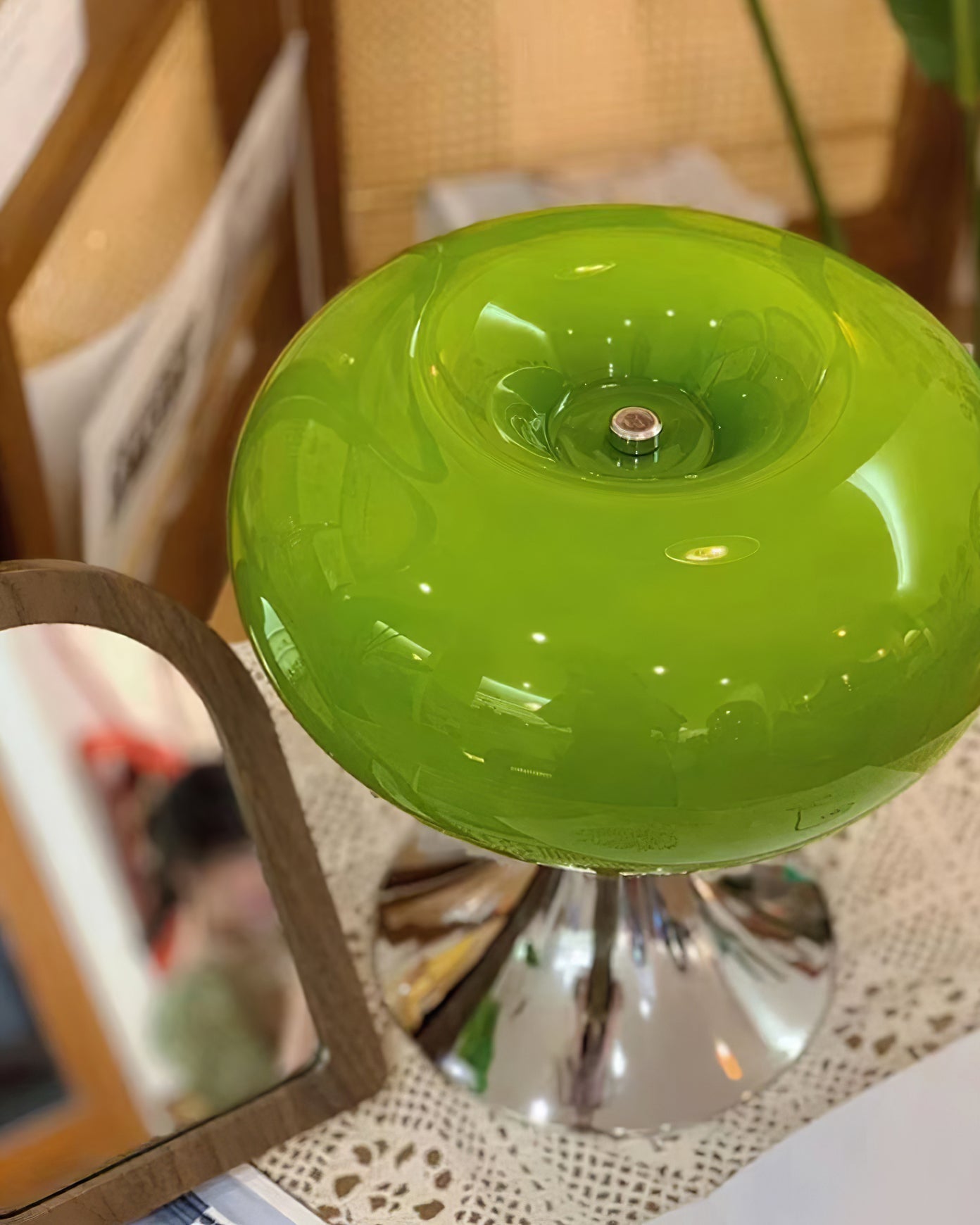Stylish Glass and Metal Table Lamp