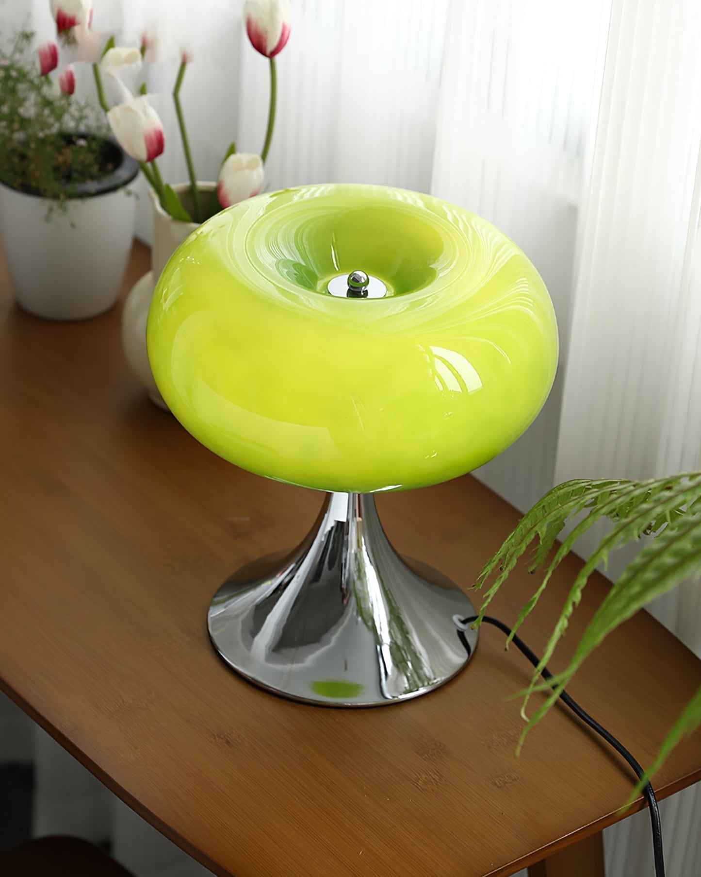 Stylish Glass and Metal Table Lamp