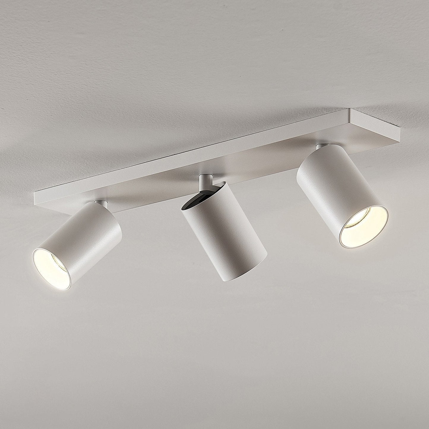 Bright Adjustable Silver Ceiling Spot Light Fixture - Fesara
