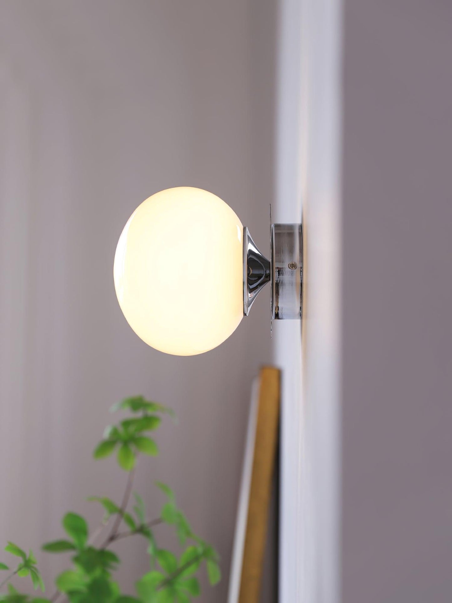 Classic Round Glass Brass Sconce Light Fixture