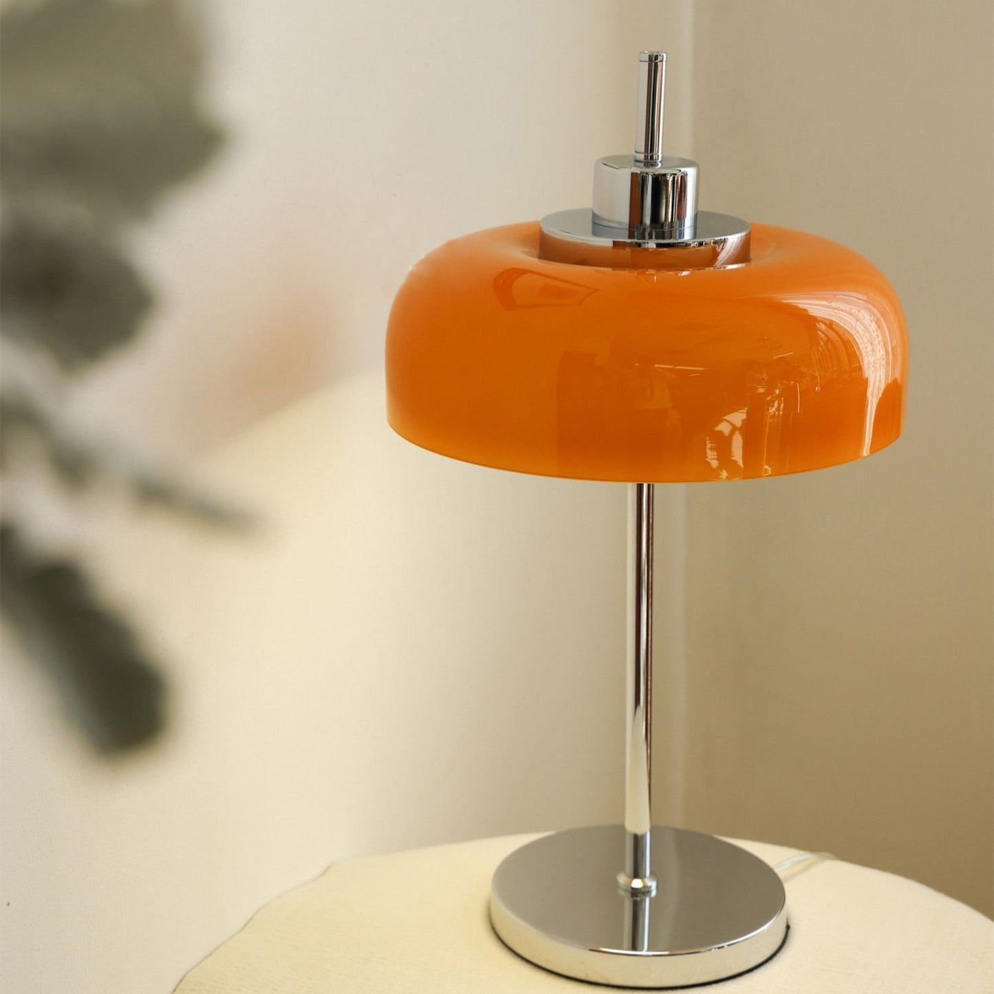 Classic LED Table Lamp with Vintage Style
