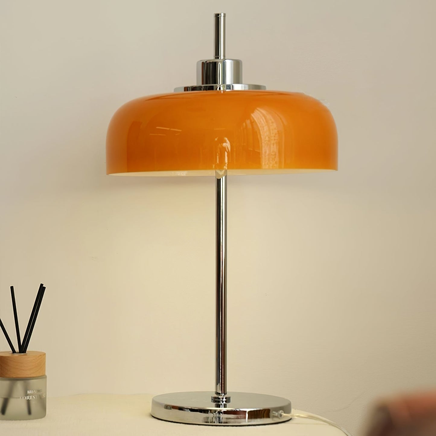 Classic LED Table Lamp with Vintage Style