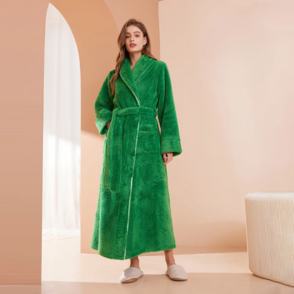 Soft Plush Robe with Hood - Warm Fleece Bathrobe for Women