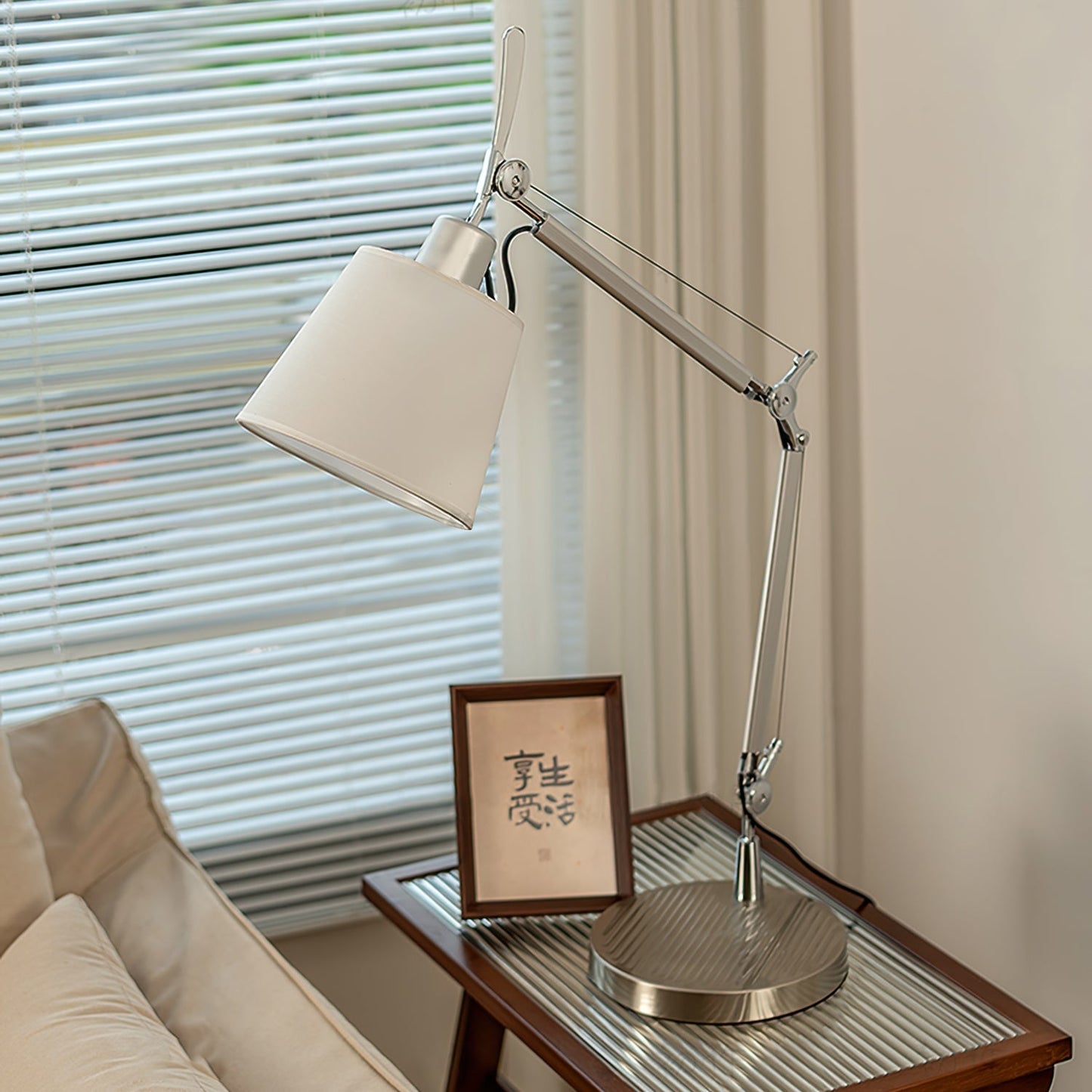 Sleek Contemporary Desk Light