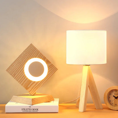 Natural Wood tripod Desk Lamp